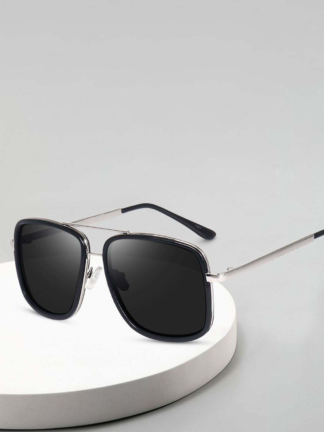 Peter Jones Eyewear Unisex Rectangle Sunglasses with Polarised Lens NT001B
