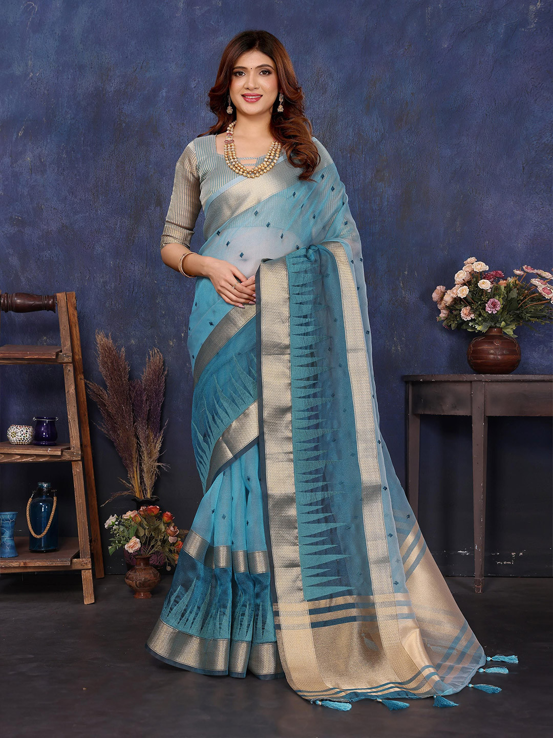 ALAGINI Ethnic Motifs Embroidered Bomkai Silk Saree