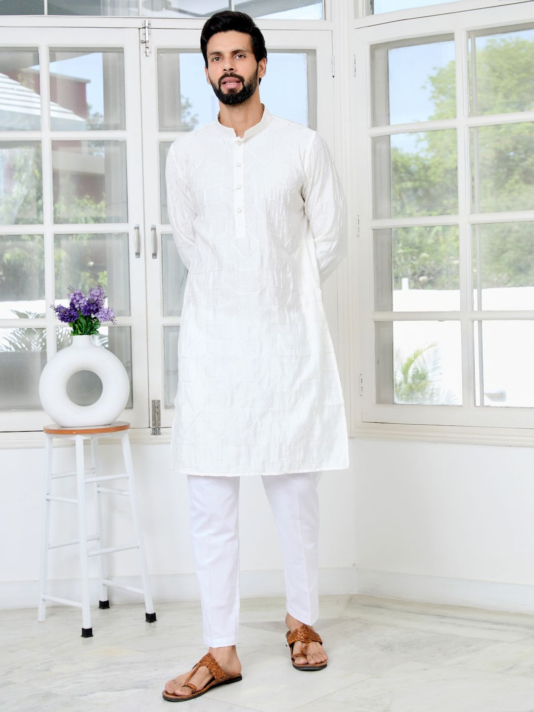 See Designs Geometric Embroidered Thread Work Mandarin Collar Straight Kurta