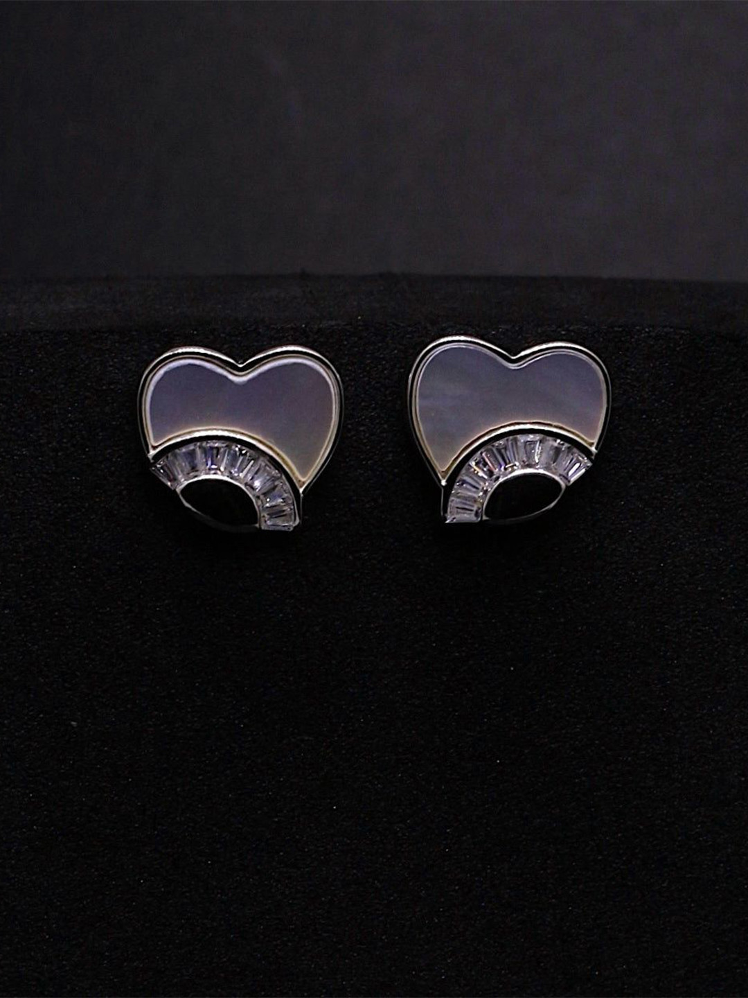 Silver by HM 925 Sterling Silver Rhodium-Plated CZ Studded Heart Shaped Studs