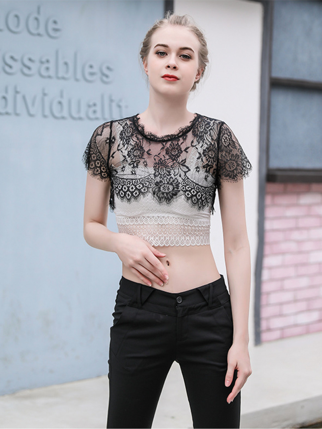 LULU & SKY Black Top