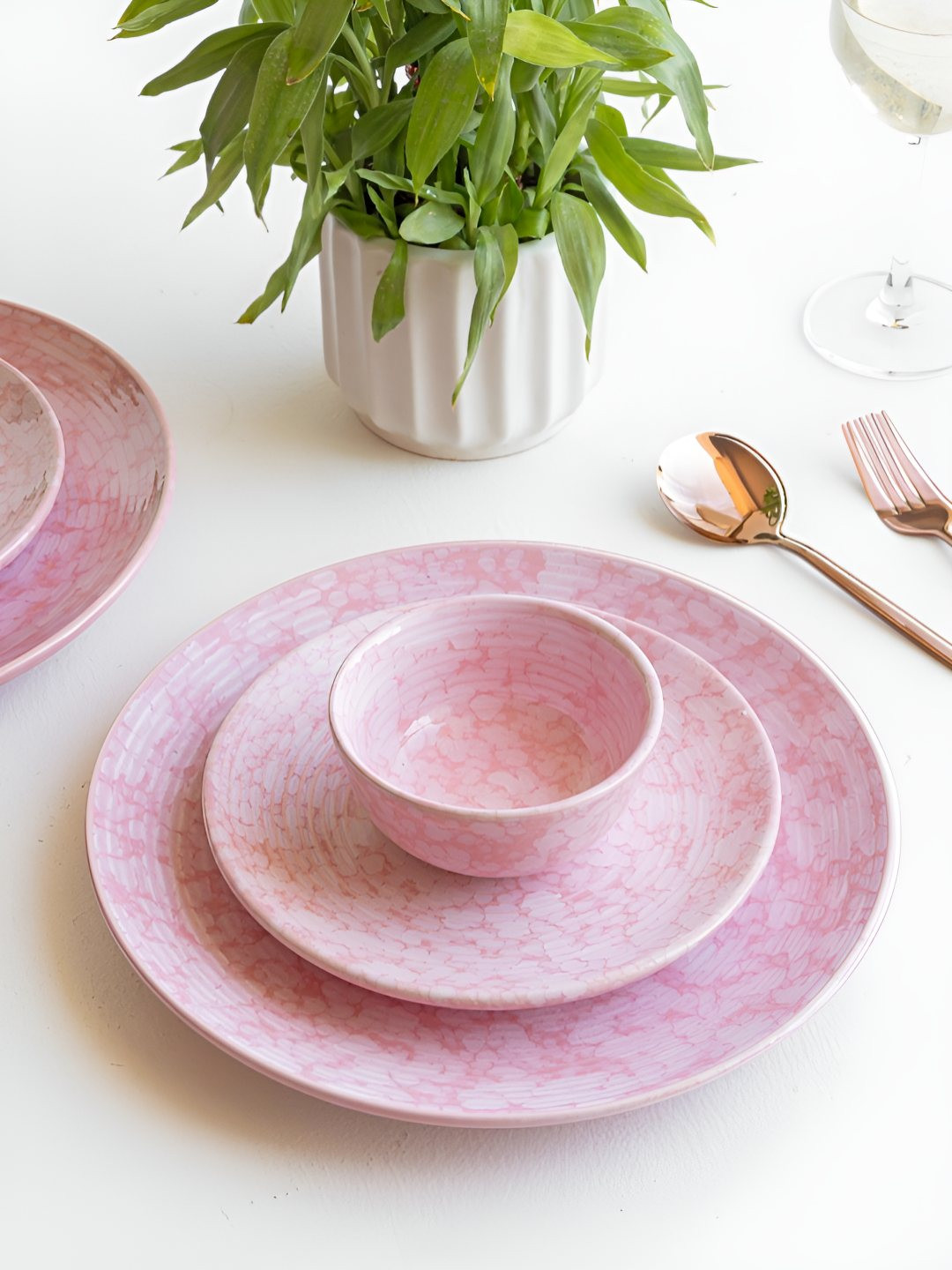 Claymistry Bone Ash-Free Pink Geometric Ceramic Microwave Safe 3 Piece Dinner Set