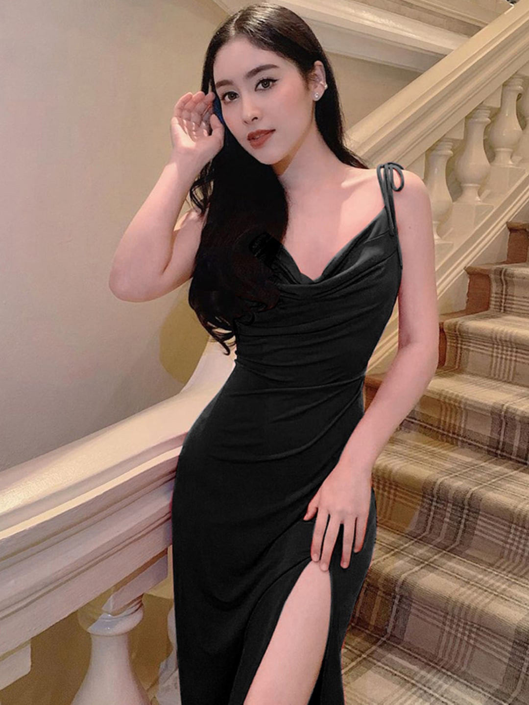 StyleCast Black V-Neck Bodycon Dress