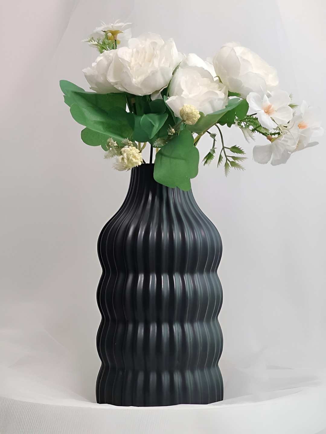 Art Street Black Fluted Ceramic Flower Vase