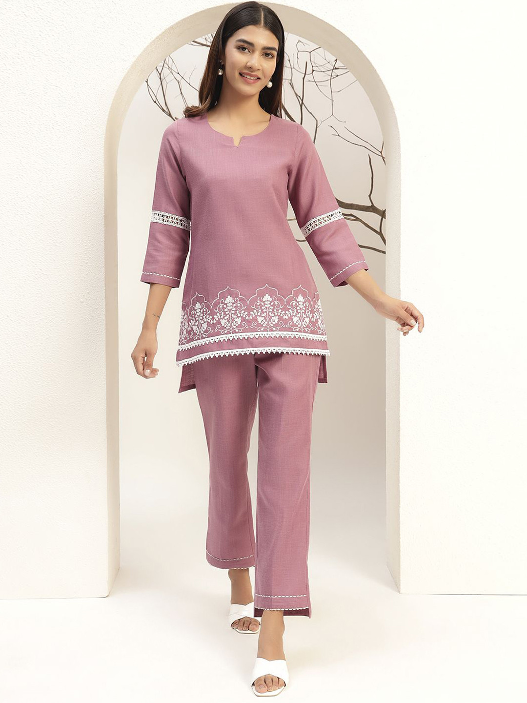 Bani Women Purple Color with Embroidery Round Neck Casual Tunic With Trouser Co-Ords Set