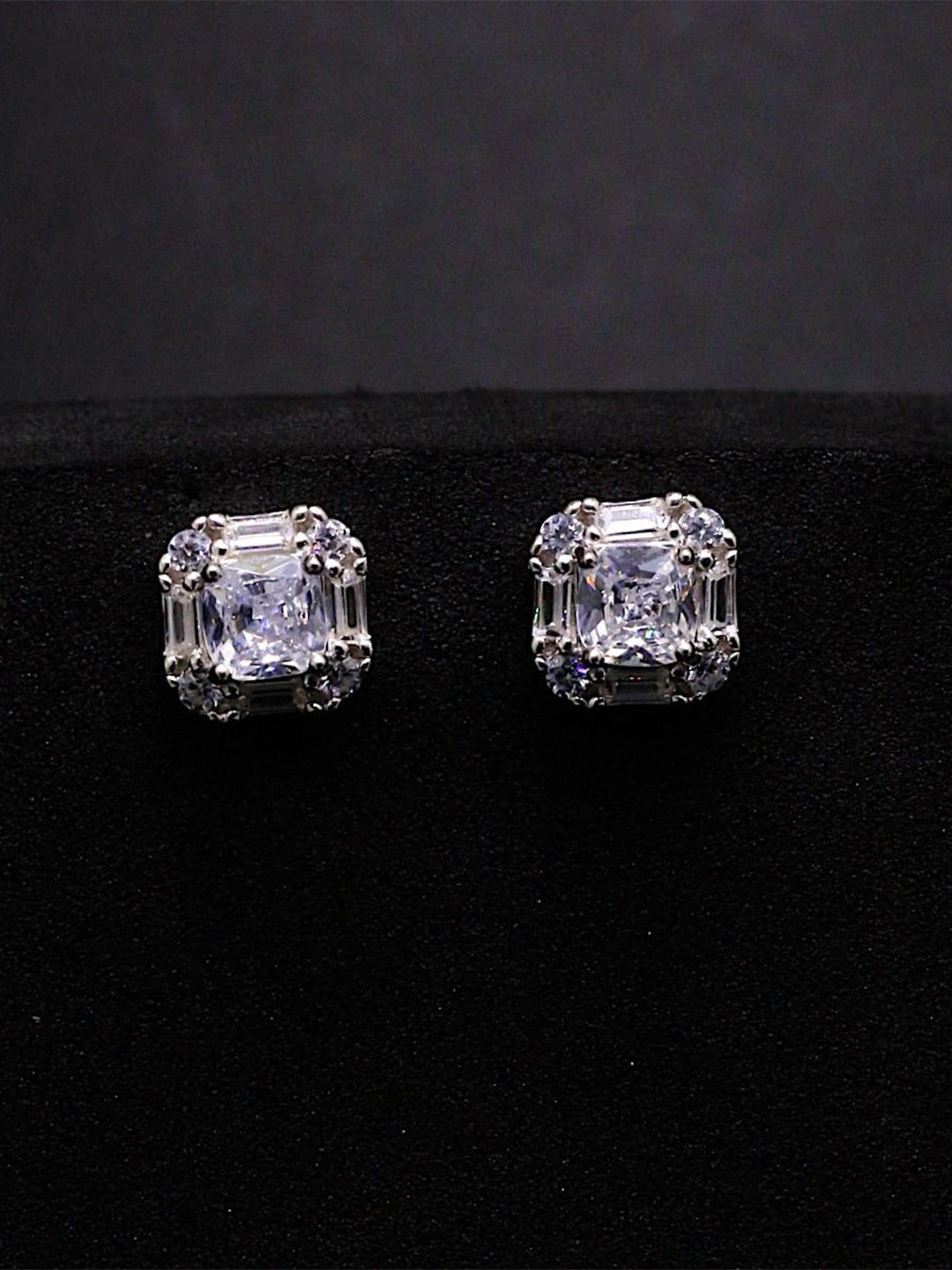 Silver by HM 925 Sterling Silver Rhodium-Plated CZ Studded Square Shaped Studs