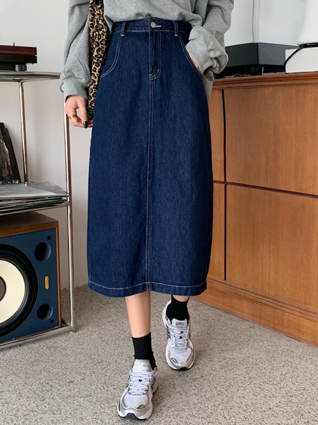 StyleCast Women Straight Casual Midi Skirt