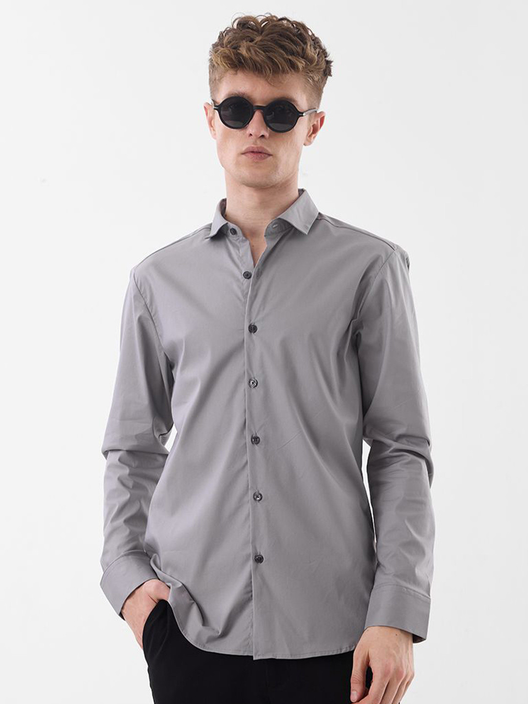 Snitch India Slim Fit Spread Collar Formal Shirt