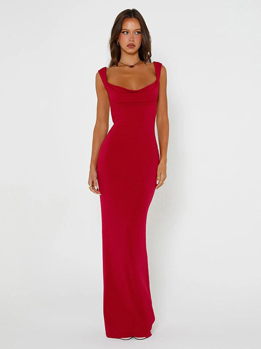 StyleCast x Revolte Sweetheart Neck Bodycon Maxi Dress