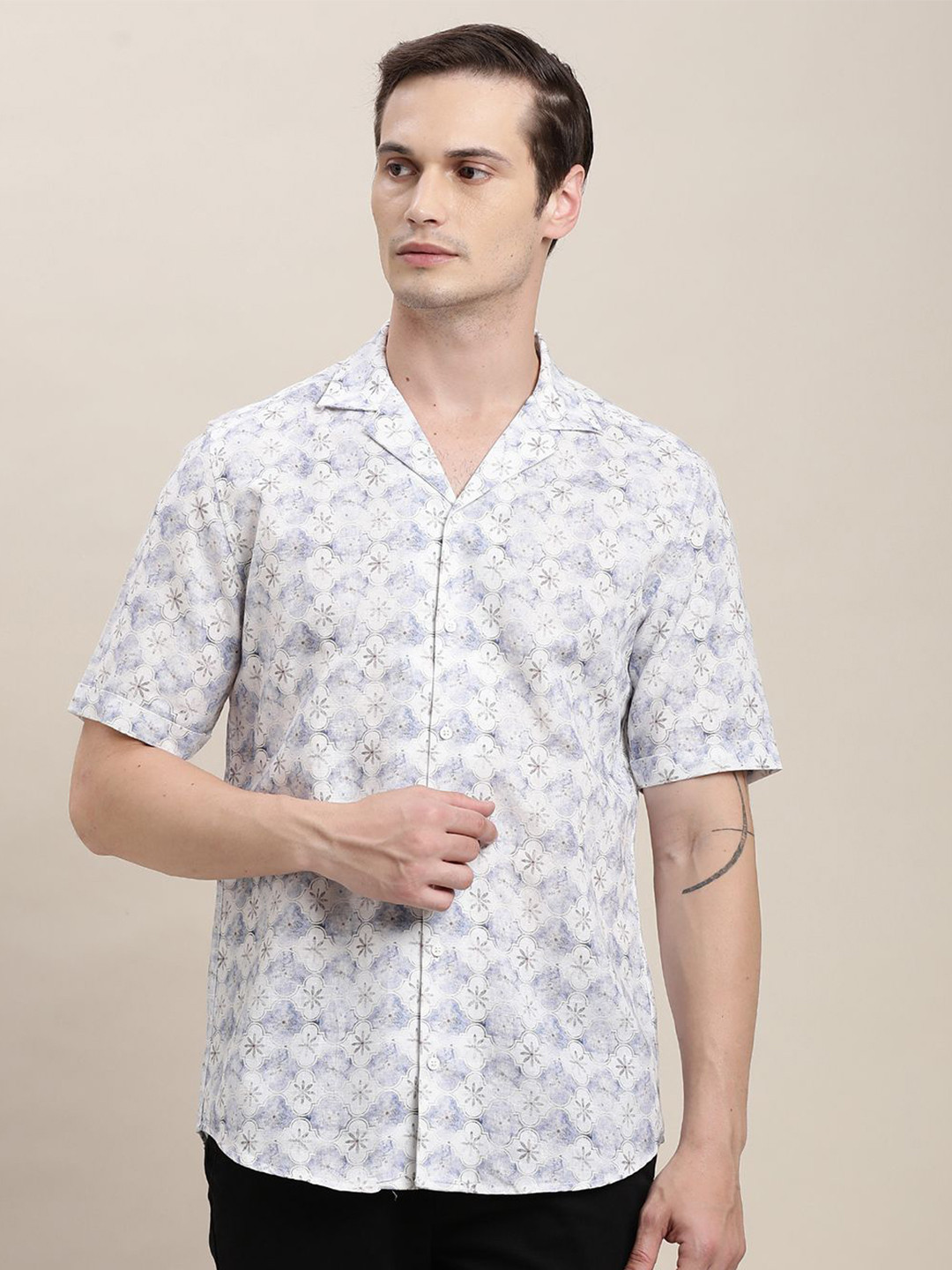 Turtle Ethnic Motifs Printed Cuban Collar Relaxed Slim Fit Shirt