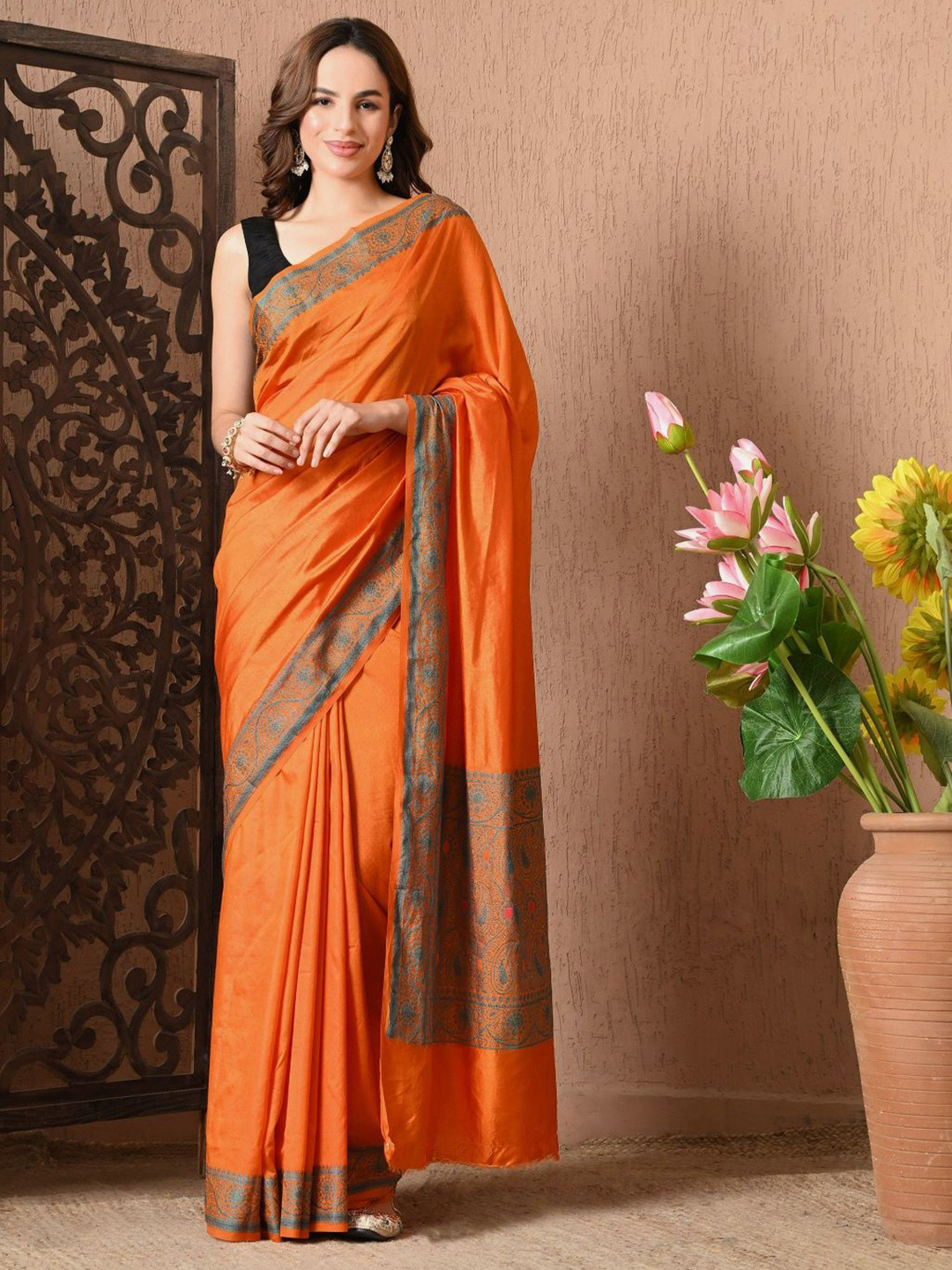 THE WEAVERS SHOP BY RAAVI Zari Ready to Wear Banarasi Saree