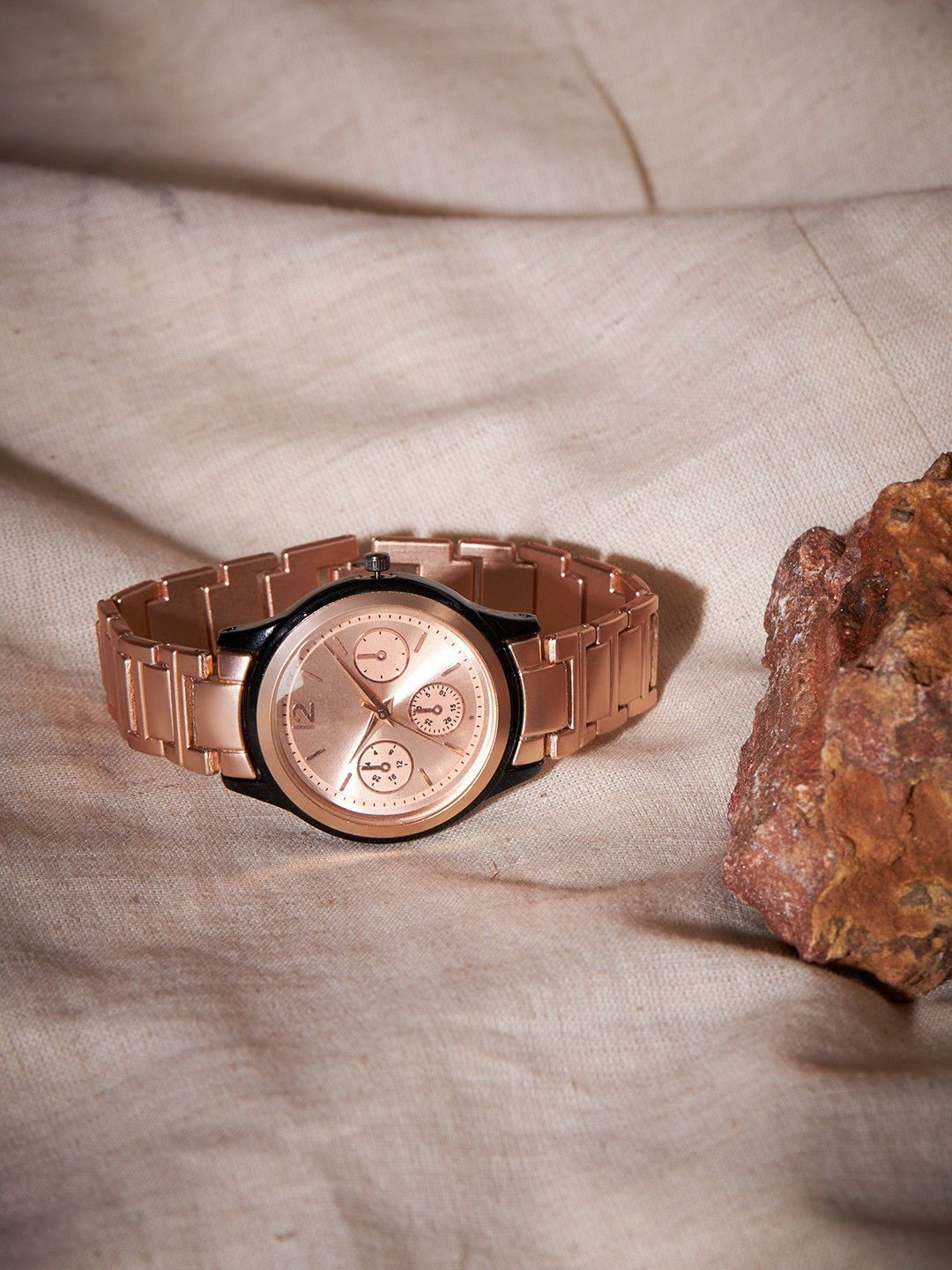 SZN Women Dial & Stainless Steel Straps Analogue Watch Lovely copperSZN