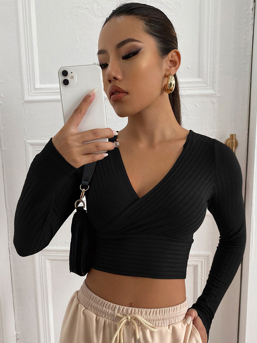 StyleCast x Revolte Black Striped V-Neck Long Sleeves Wrap Crop Top
