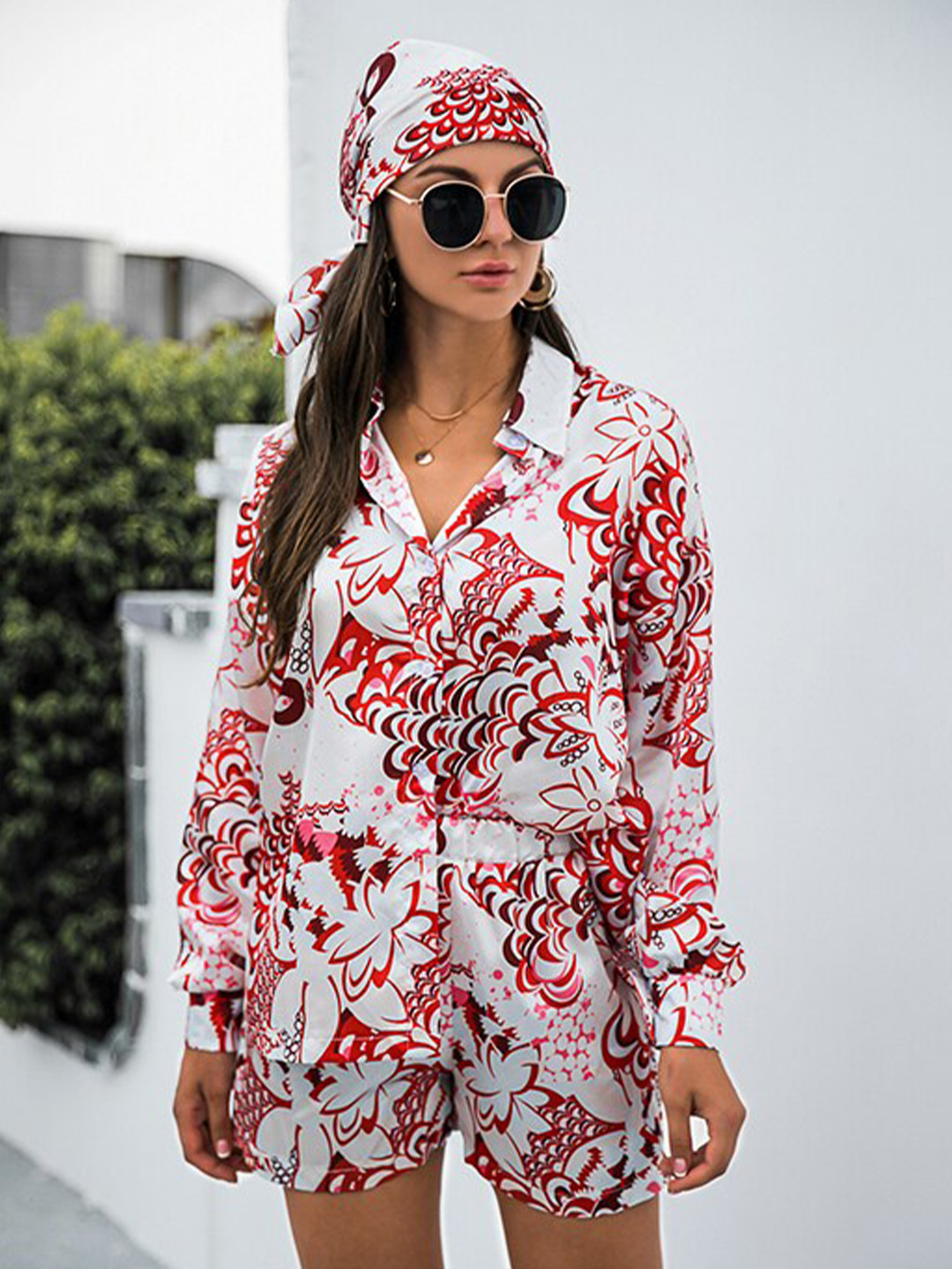 StyleCast White & Red Floral Printed Shirt & Shorts