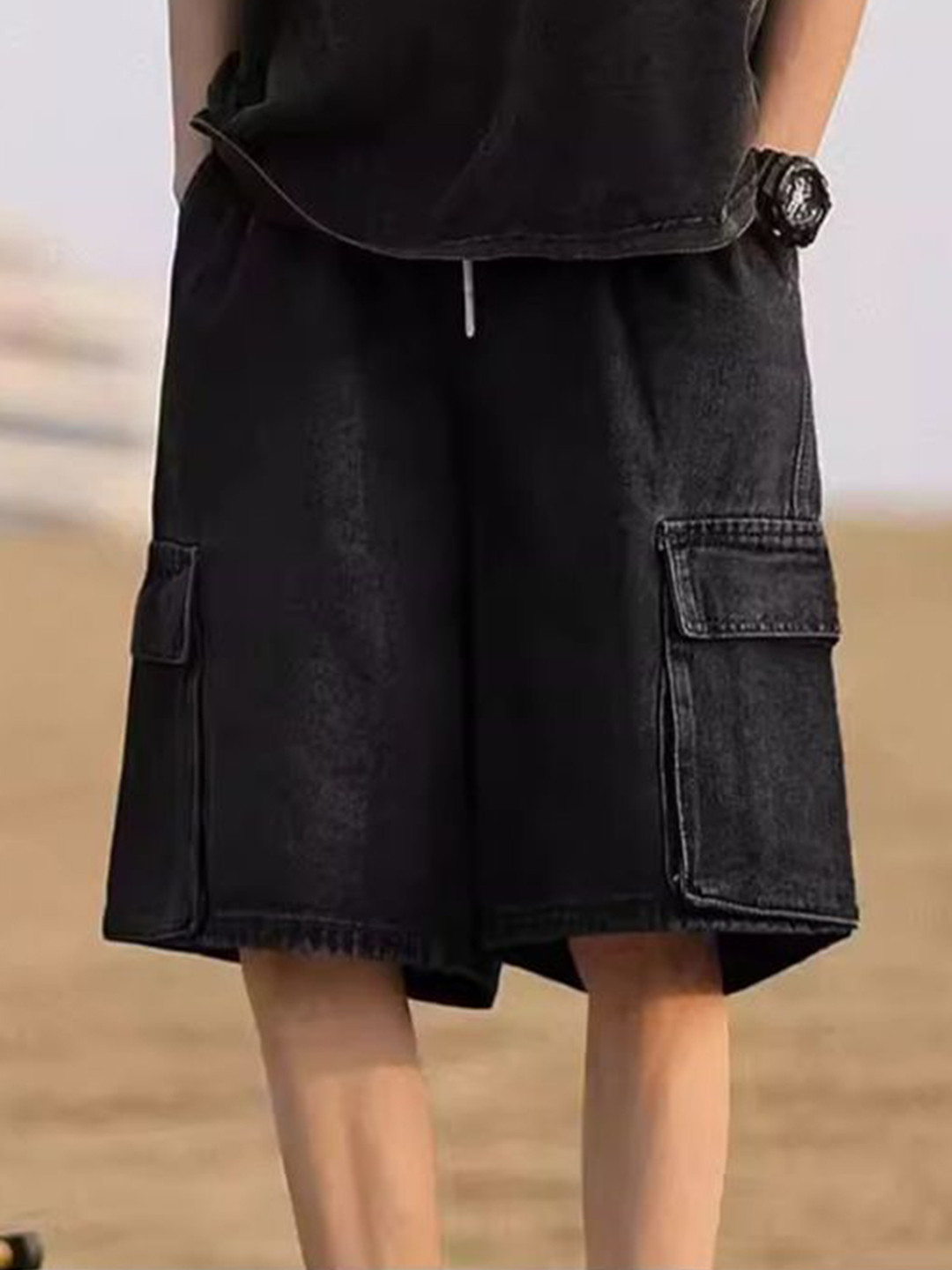 StyleCast Men Black Relaxed Fit Mid-Rise Cotton Cargo Shorts