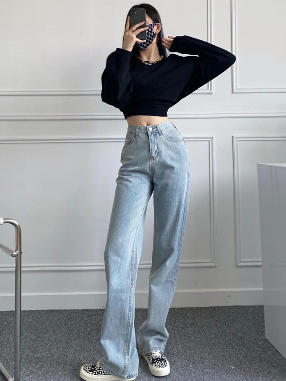 LULU & SKY Women High Rise Clean Look Light Fade Wide Leg Jeans