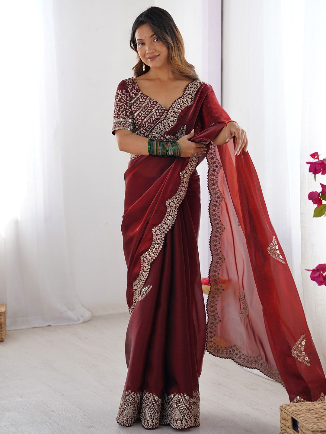 Saree mall Women Embellished Gota Patti Organza Sarees