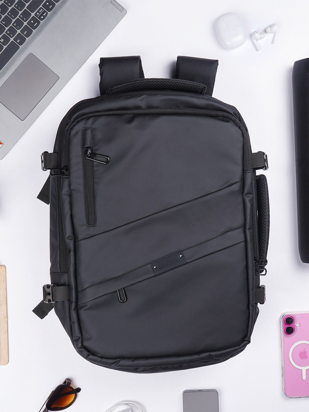 VOYAGER PARIS Unisex Backpack with USB Charging Port