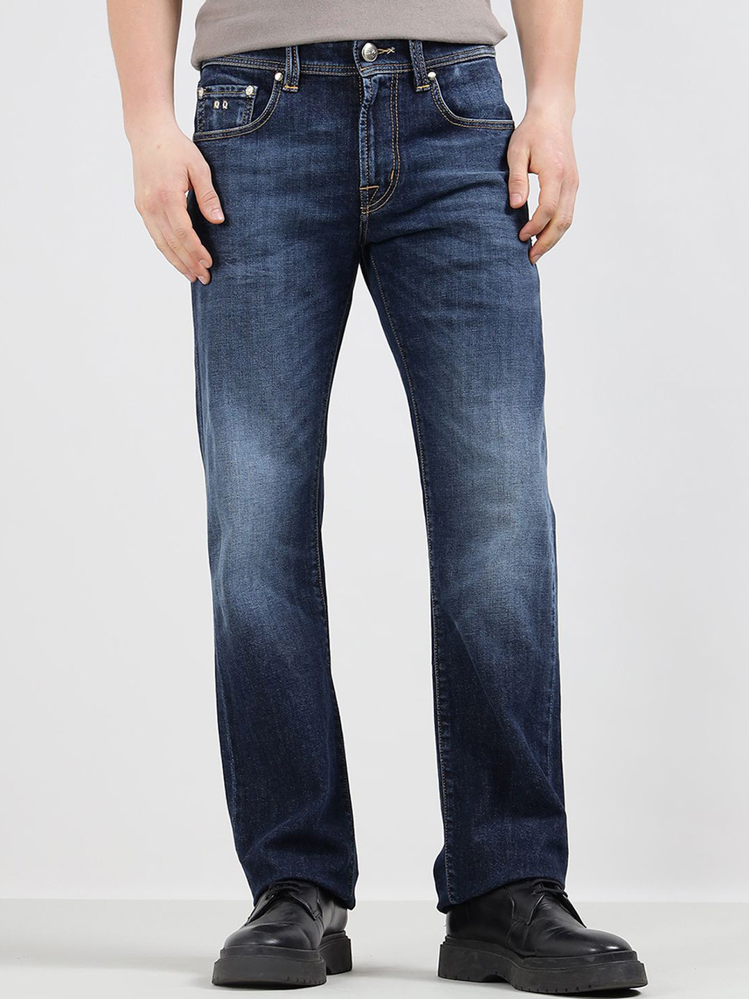 Tramarossa Men Slim Fit Mid-Rise Light Fade Jeans