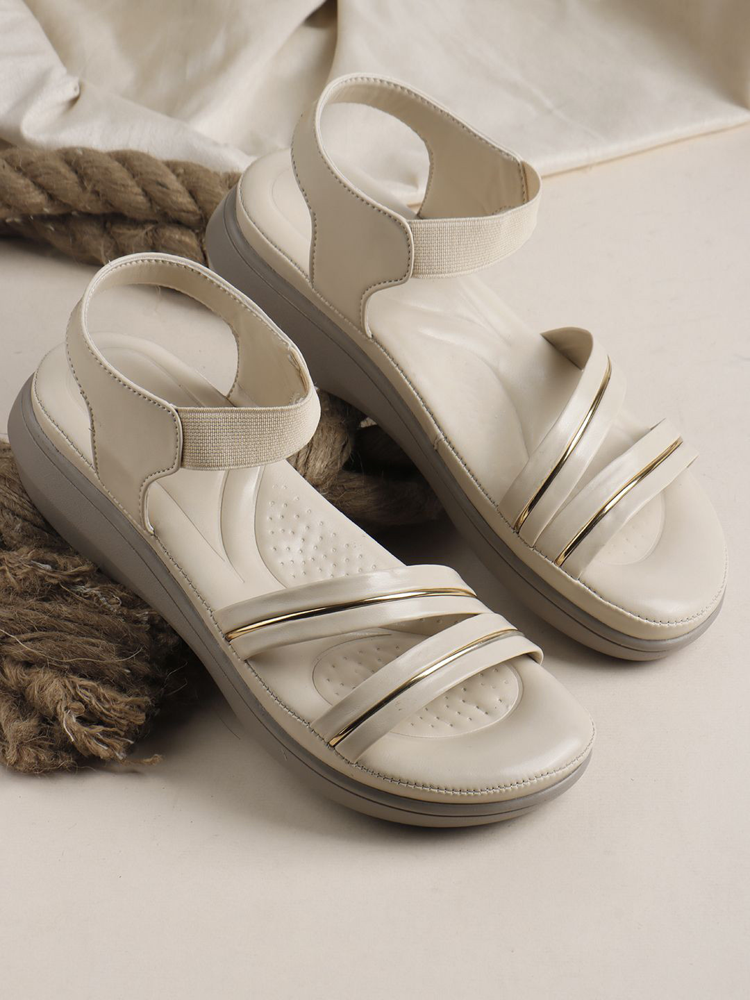 Ladies Hub Solid Casual Wedge Sandals