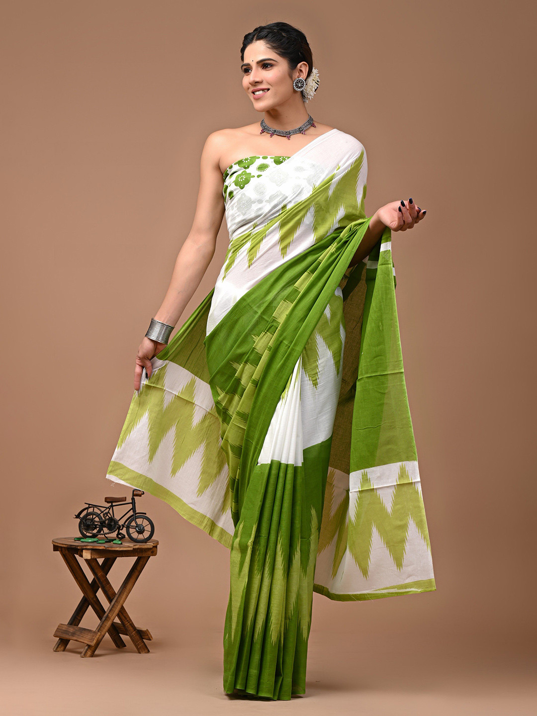 Crafts Moda Abstract Printed Pure Cotton Block Print Saree