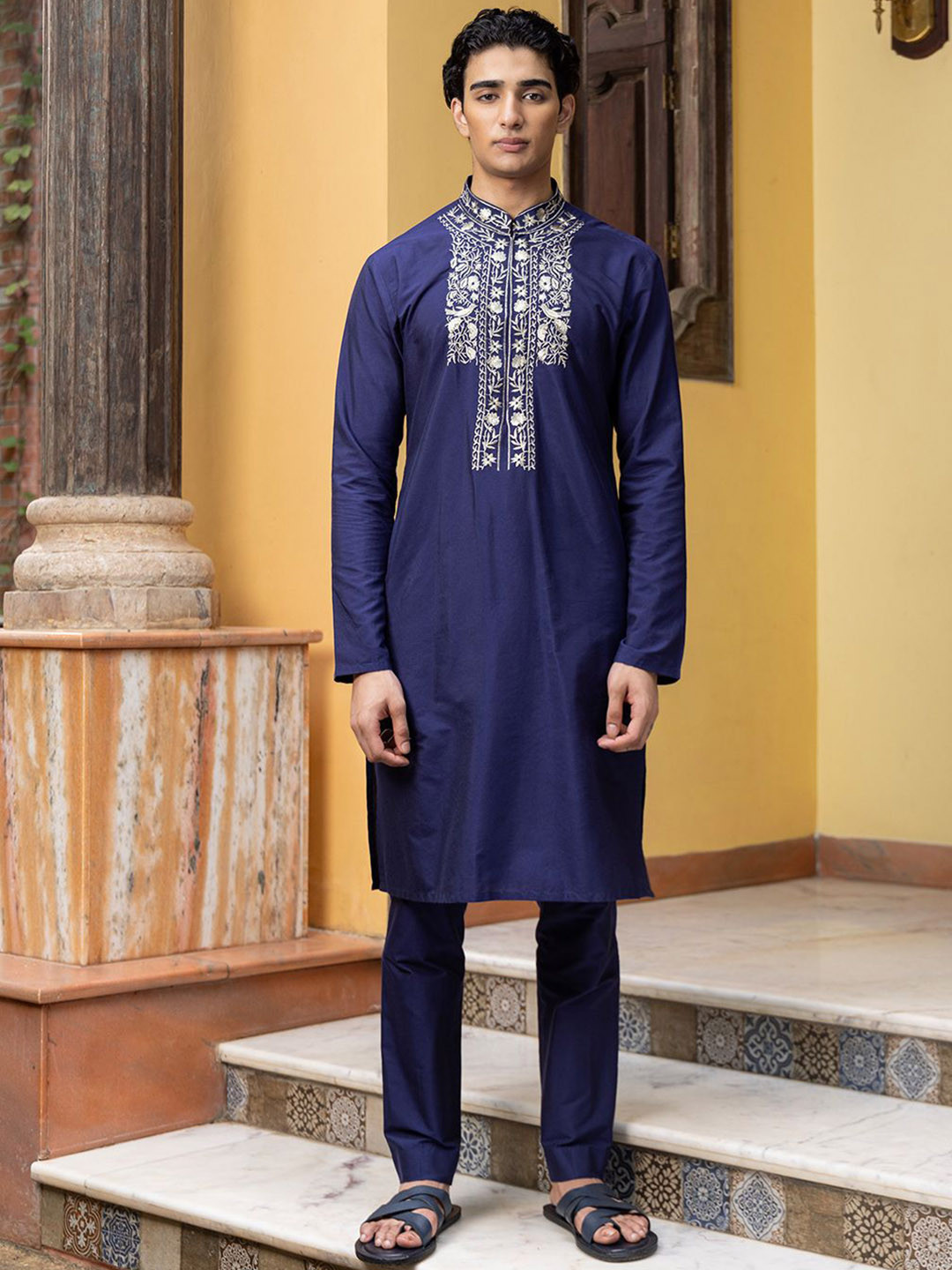 PATR Yoke Design Mandarin Collar Straight Kurta With Trousers