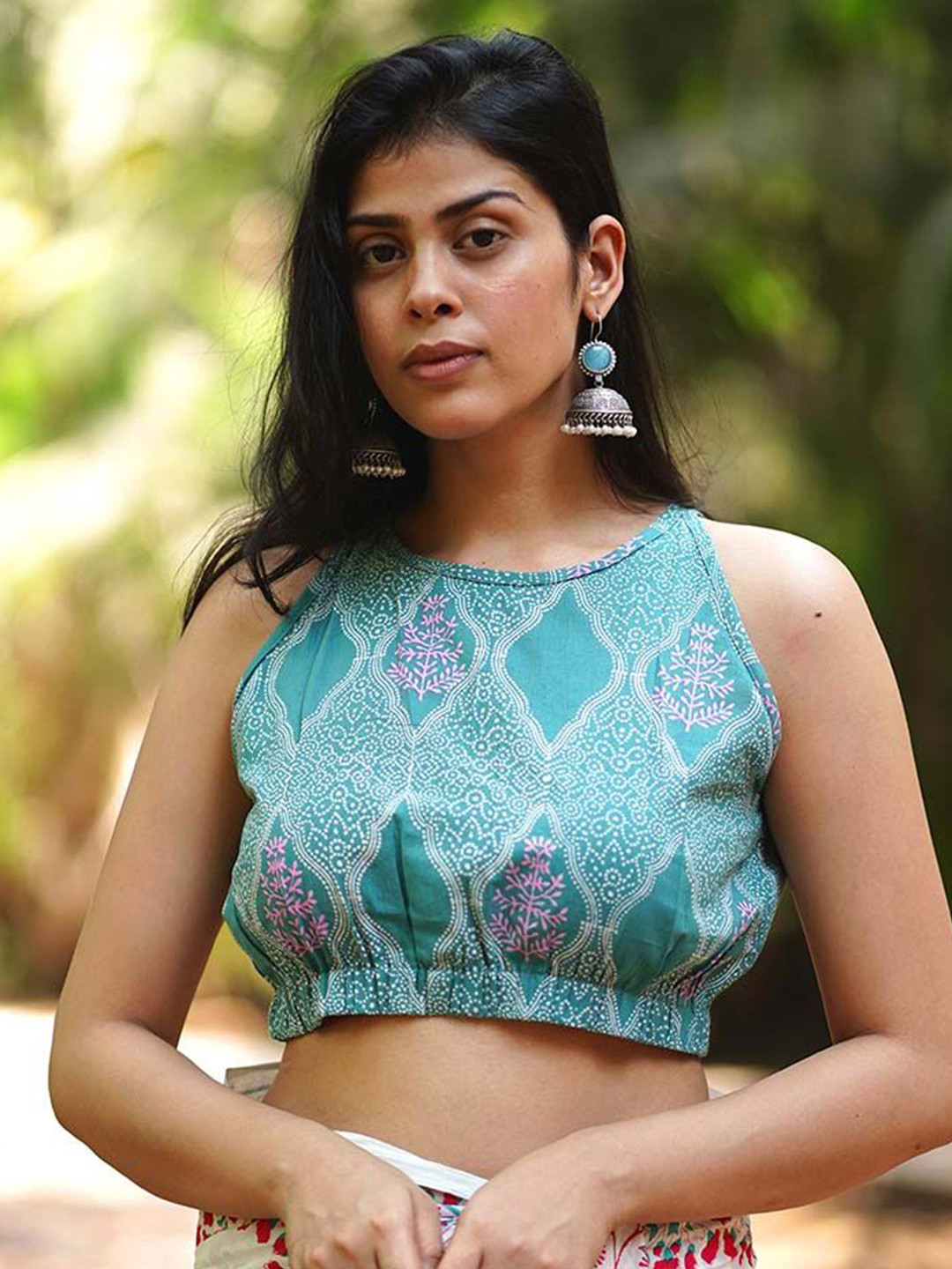 Chidiyaa MMG Dewy Daffodils Teal Green Block Printed Pure Cotton Boat Neck Saree Blouse