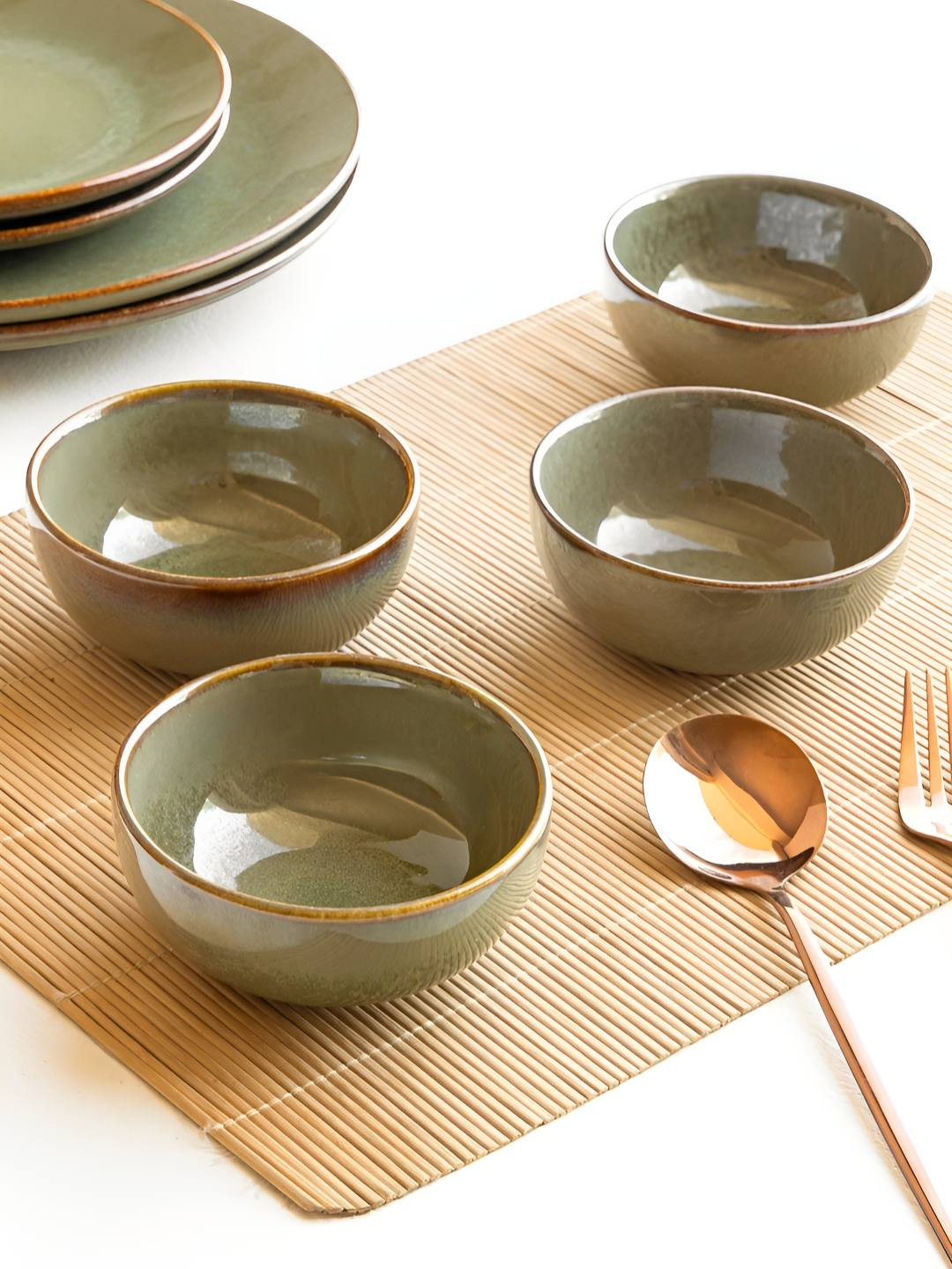 Claymistry Bone Ash-Free Olive Solid Ceramic Microwave Safe 8 Piece Dinner Set