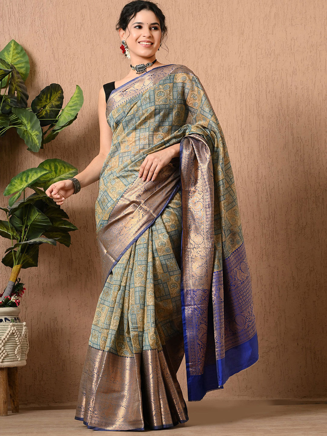 THE WEAVERS SHOP BY Women Banarasi Saree