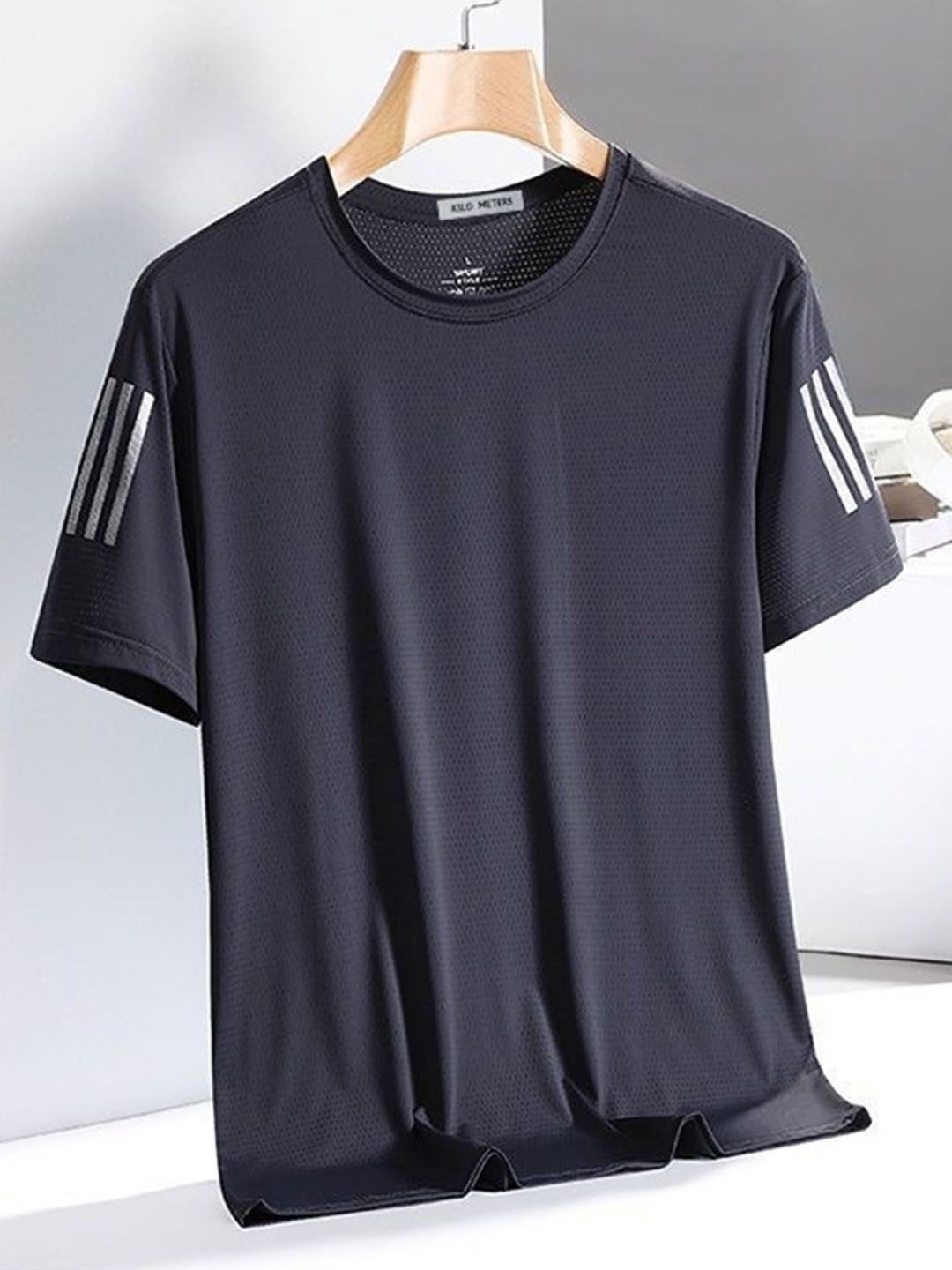 Kilo Meters Men Solid Longline T-shirt