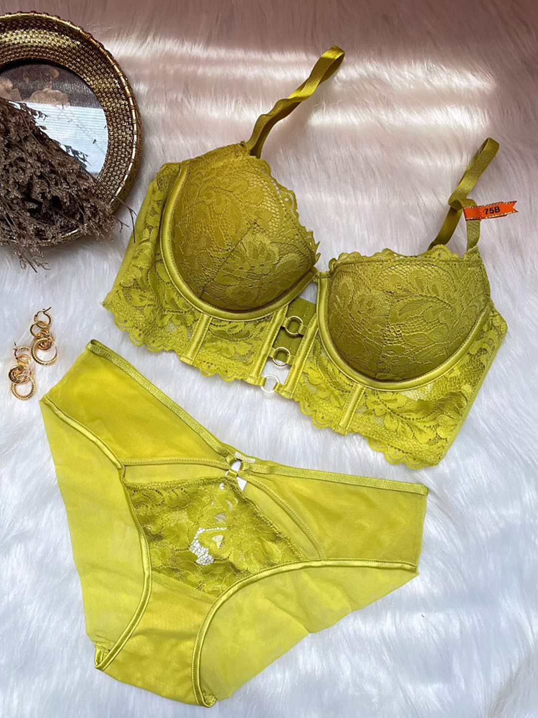 LULU & SKY Self Designed Lace Cut Out Lingerie Set