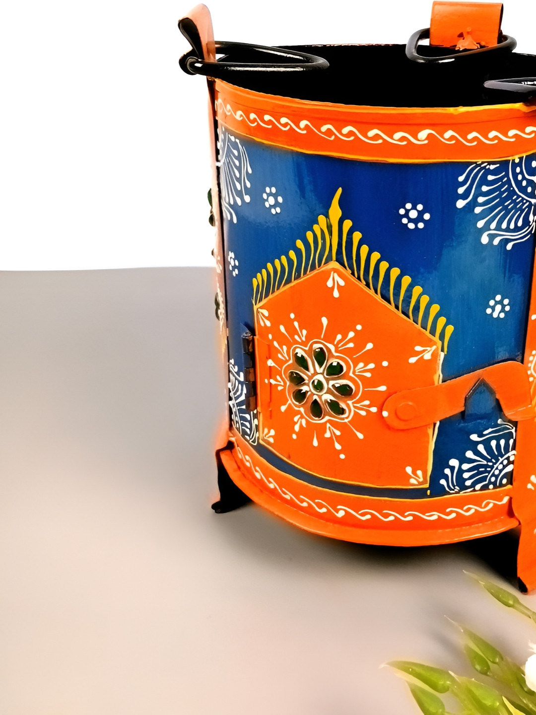 apka mart Sigri Orange Metal Metallic Living Room Hand-Painted Large Showpiece - 7.9 Inches