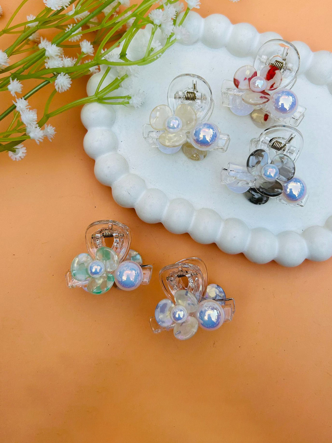 Radhya Accessories Women Set of 1 Bofeini Flower Acrylic Hair Claw Clip