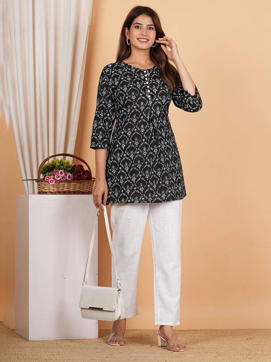 IKRASS Floral Printed Pure Cotton Kurti