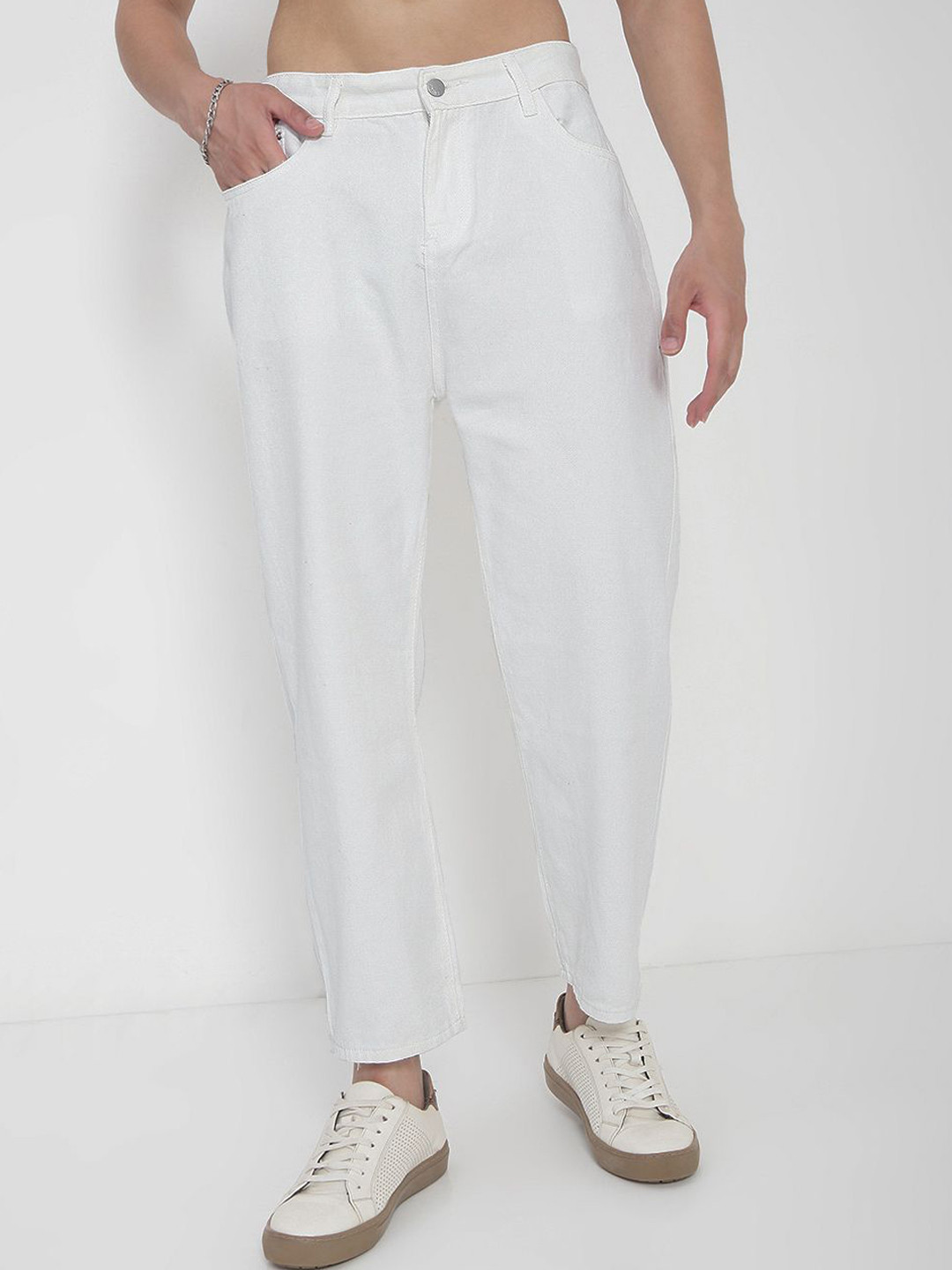 SHOWOFFFF Men Comfort Barrel Fit Low-Rise Jeans