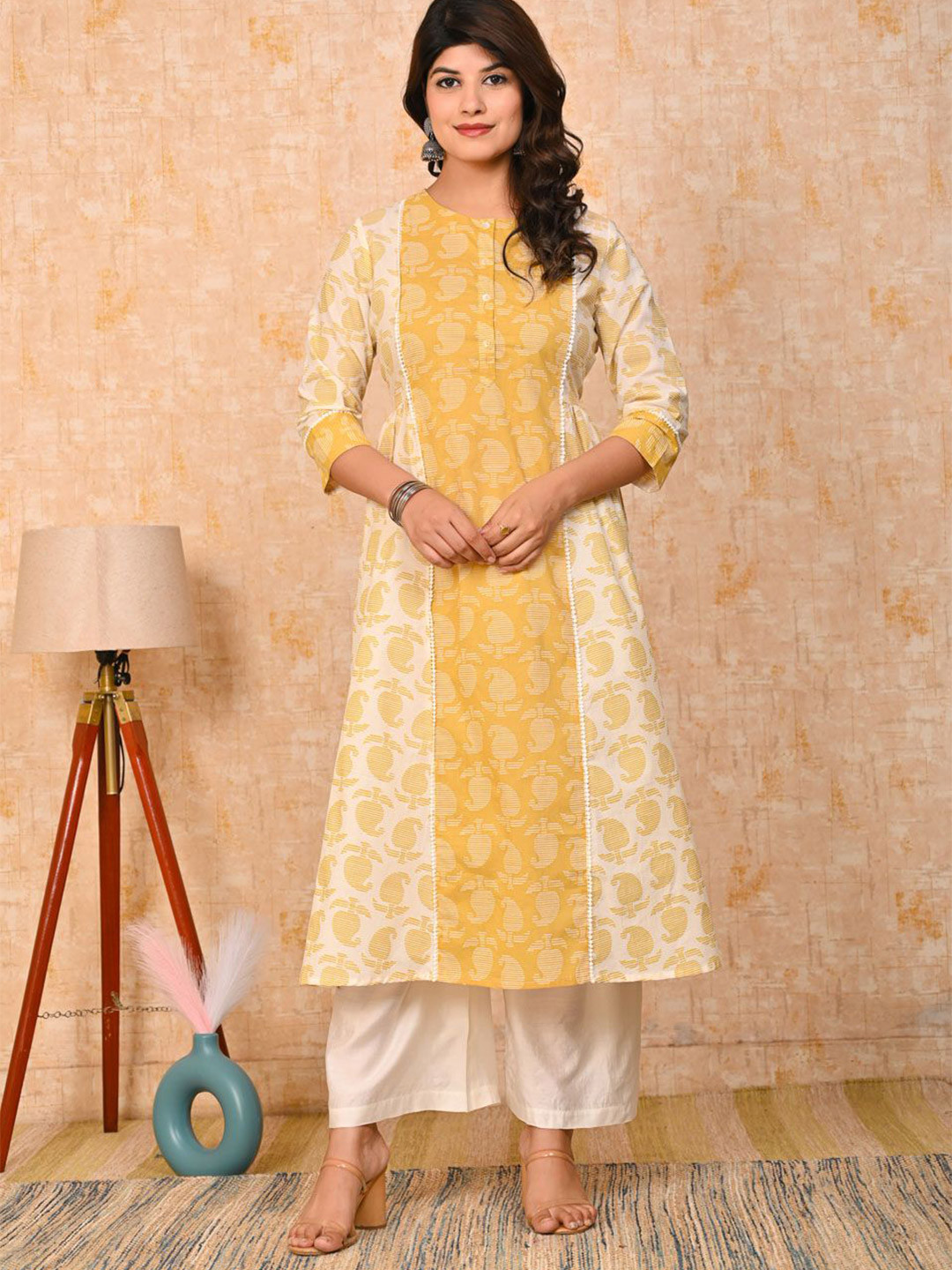 ISHWAR Women Ethnic Motifs Printed Kurta Ethinic Motifs A-LIne Kneelength Zari