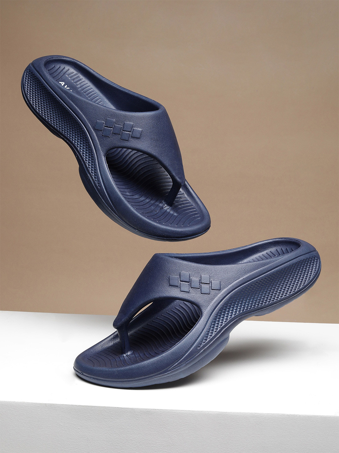 AVANT Men TraqX Sliders - Navy