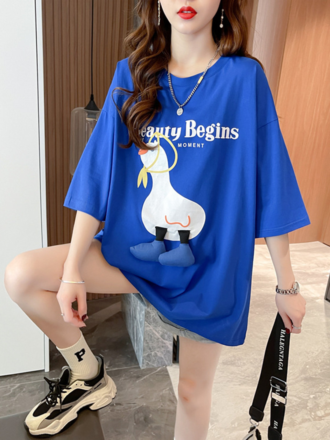 StyleCast Blue Typography Printed Knitted Top