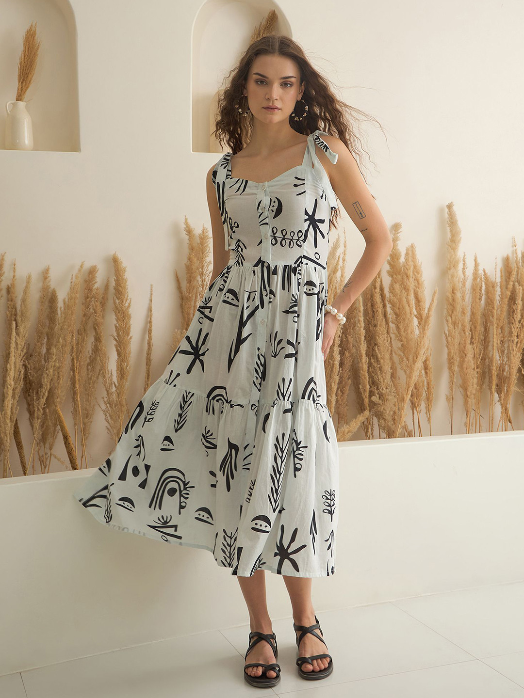 SANSKRUTIHOMES Abstract Printed A-Line Midi Dress