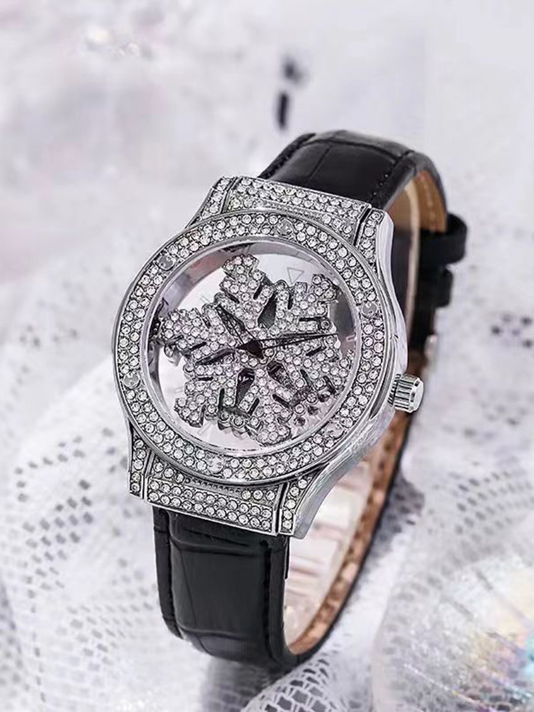 LOUISIFS Women Round Dial & Straps Analogue Watch HFFFJEJEDBDD