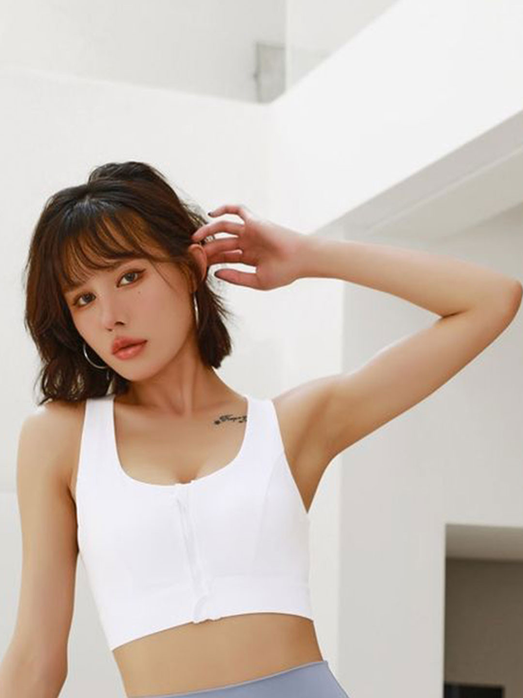 LULU & SKY White Front Zip-up Sports Bra