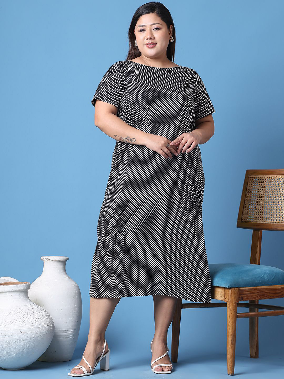 theRebelinme Women Checked Monochrome Crepe A-Line Midi Dress