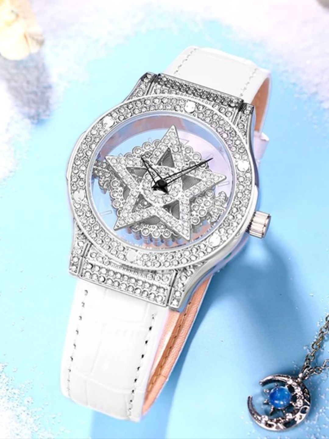 LOUISIFS Women Dial & Straps Analogue Watch HCBCIGBABFAF