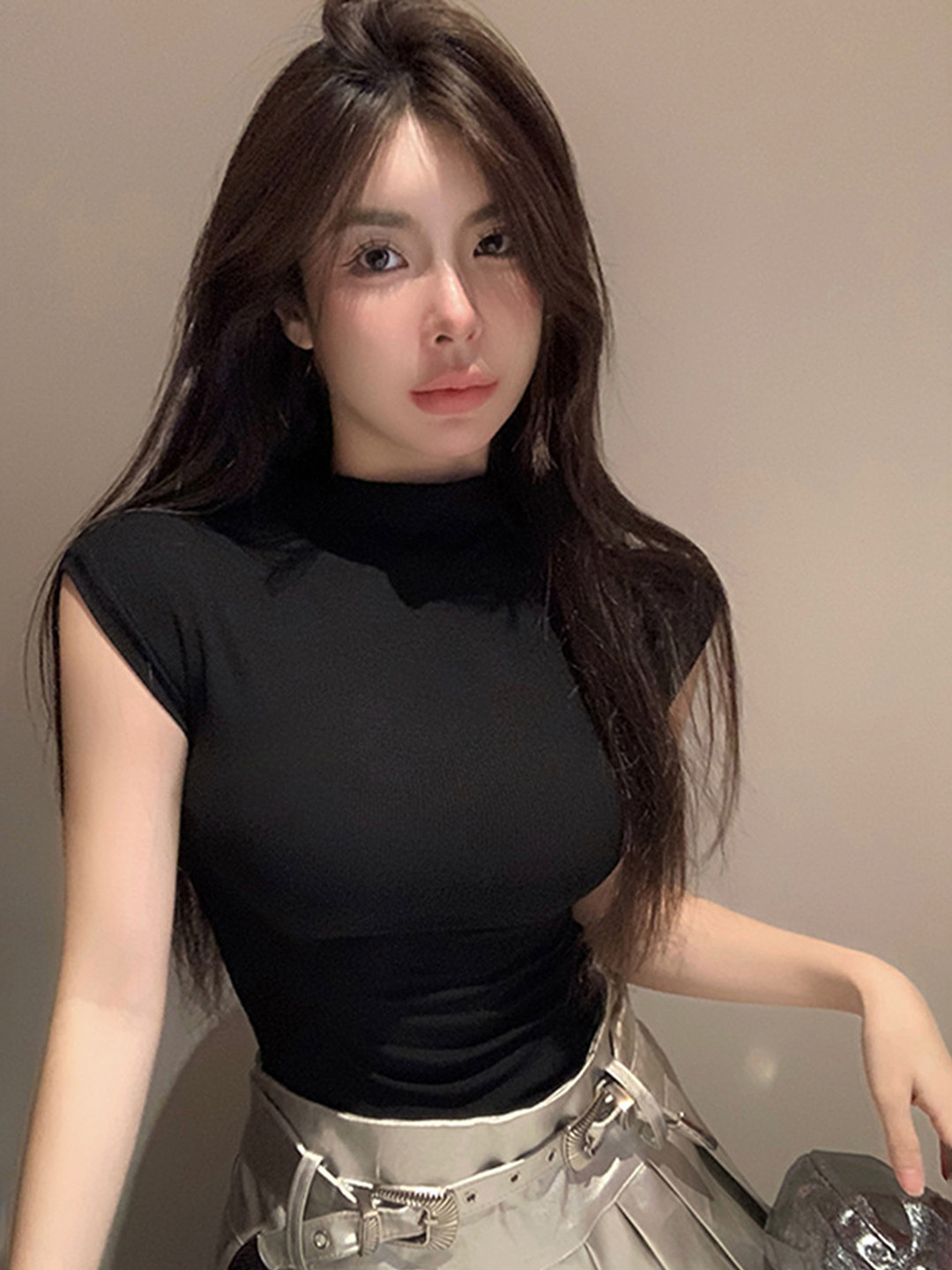 LULU & SKY Black Extended Sleeves Top