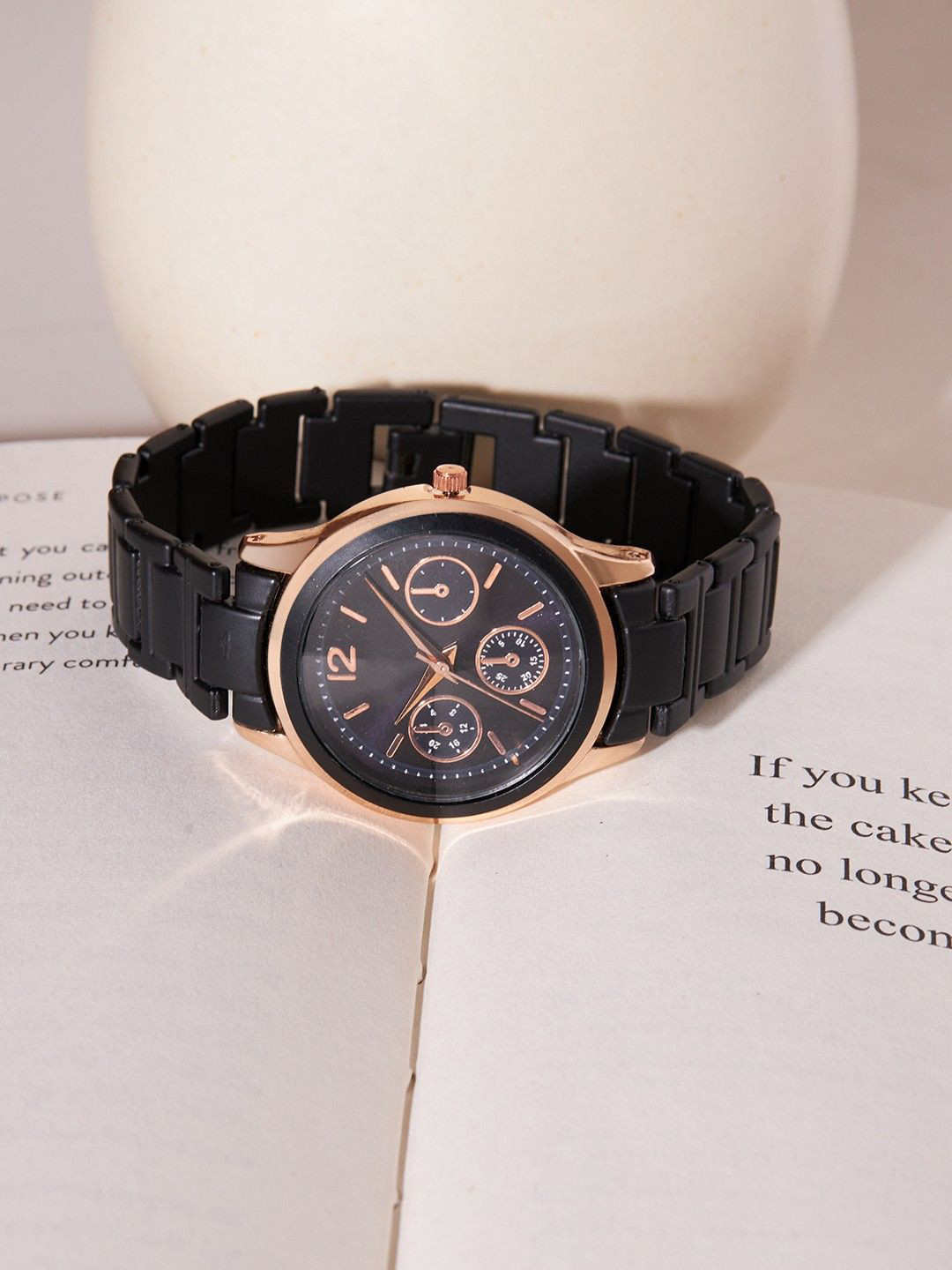 SZN Women Round Dial & Stainless Steel Straps Analogue Watch Lovely BlackSZN