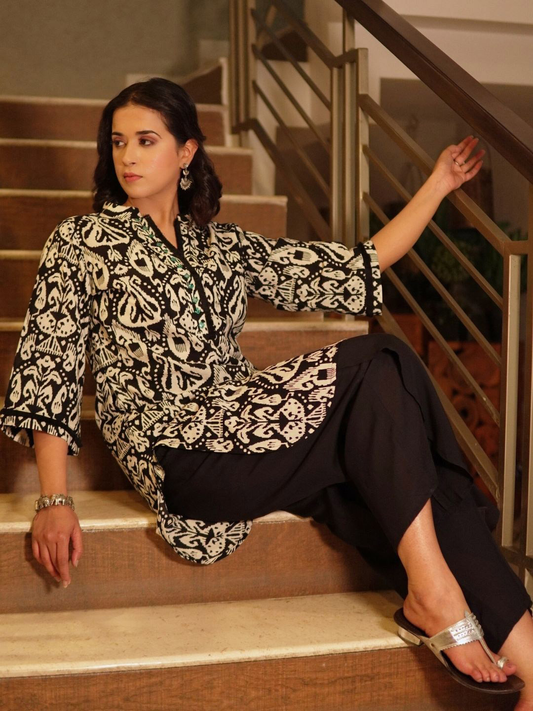 Spring Soul Women Ethnic Motifs Printed Ikat Fusion Cotton Straight Kurtas