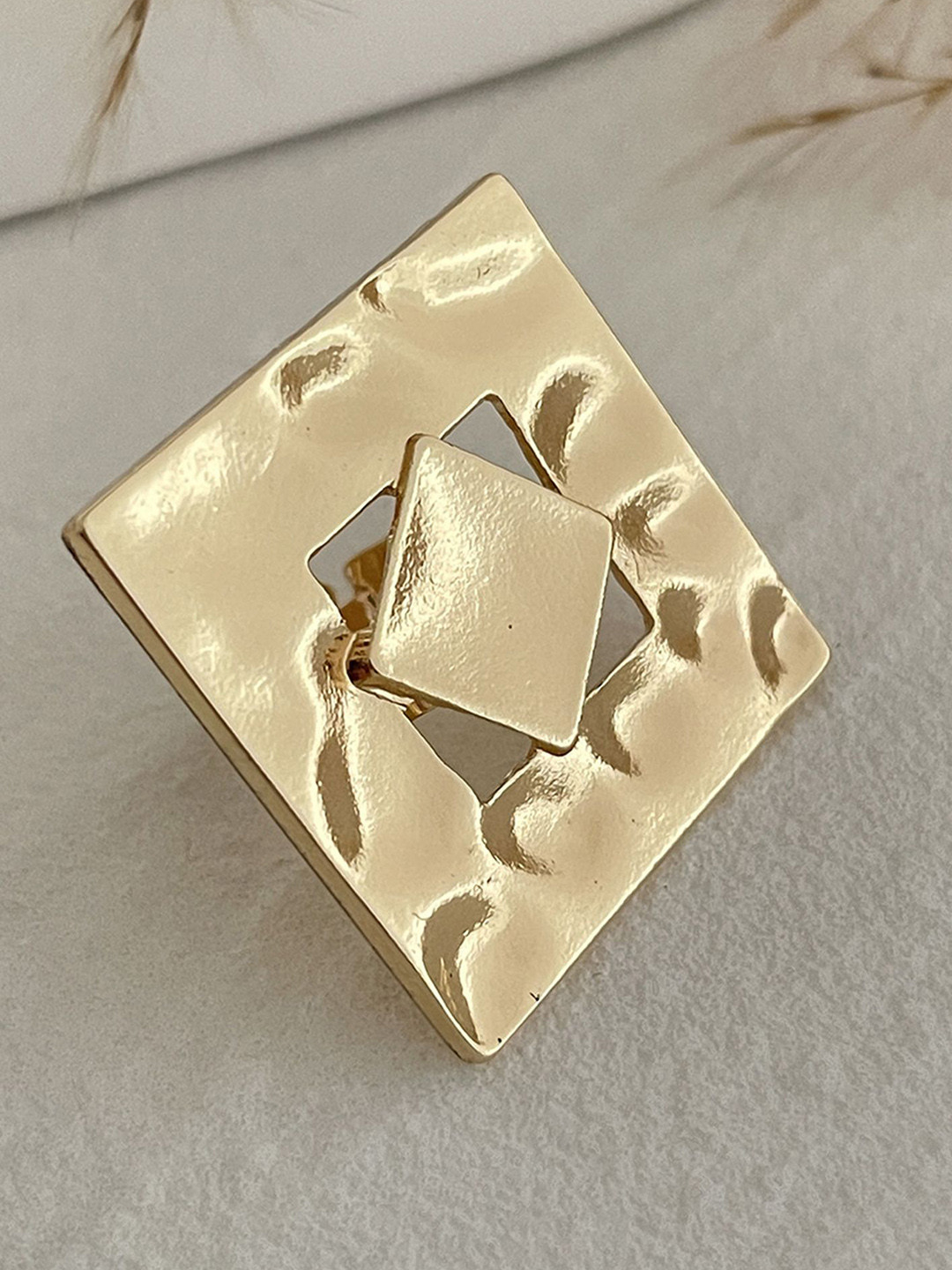 LULU & SKY Gold Plated Corrugated Square Statement Finger Ring