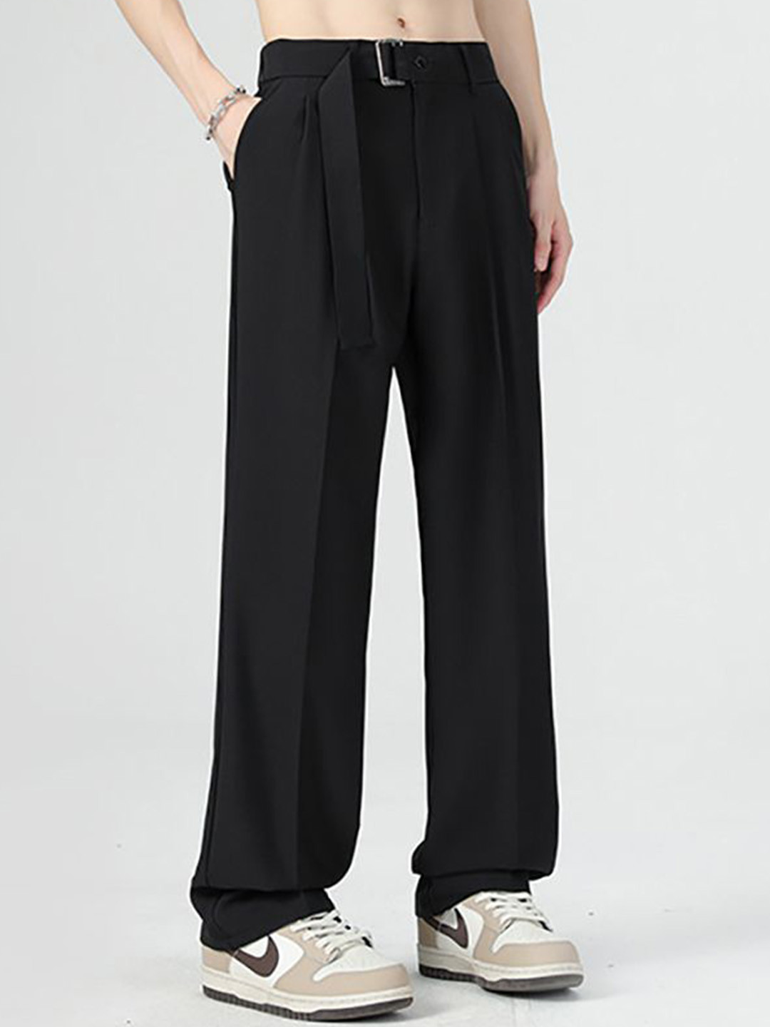 StyleCast x Revolte Men Straight Mid-Rise Fit Easy Wash Trousers