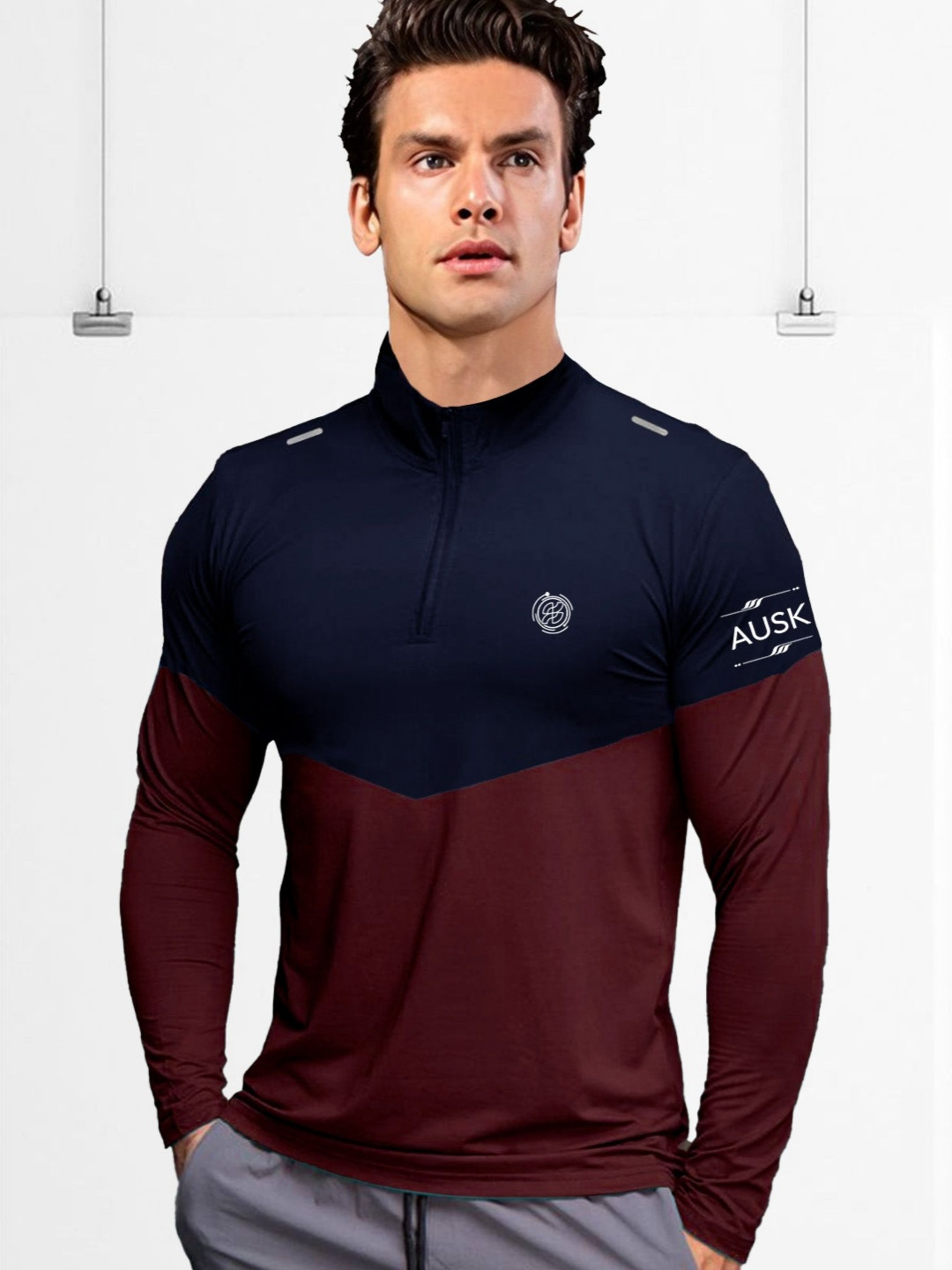 THE BEETEL HOUSE Men Colourblocked Turtle Neck T-shirt