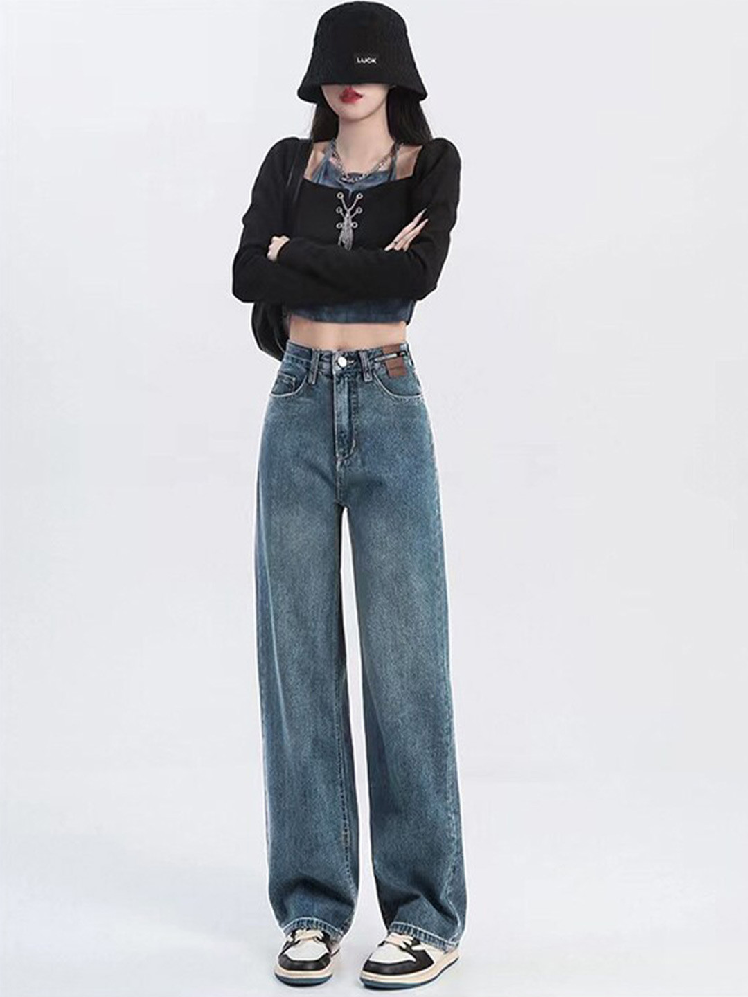 StyleCast Women Blue Mid-Rise Flared Heavy Fade Jeans